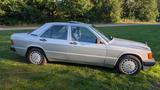 Mercedes-Benz 2.6/H-Zul/Automatik/Klima/Sitzheizung/Schiebdach - Mercedes-Benz 190 mit Benzin-Antrieb: Limousine, mit Klimaanlage, 2.6