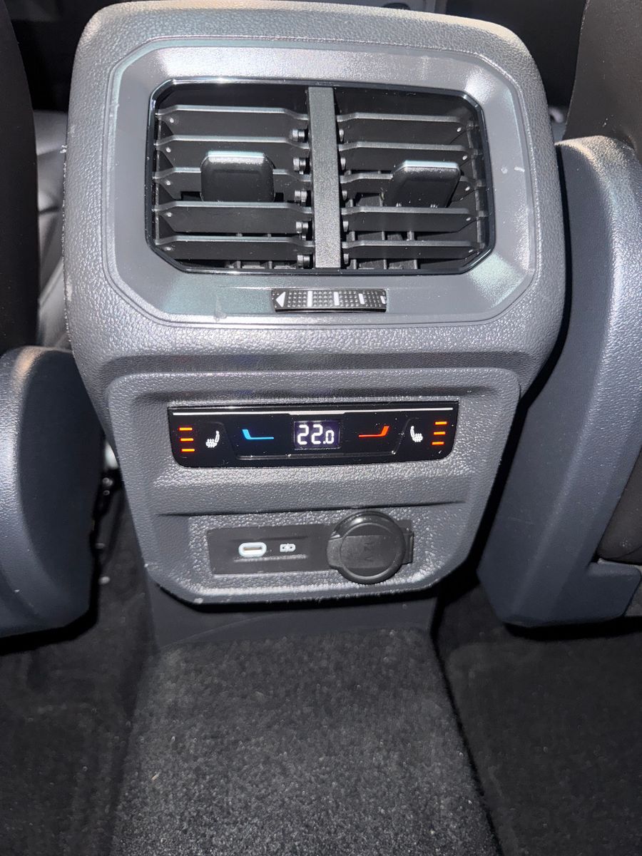 Fahrzeugabbildung SEAT Tarraco Xcellence 4DRIVE 7-SITZER ABSOLUT VOLL