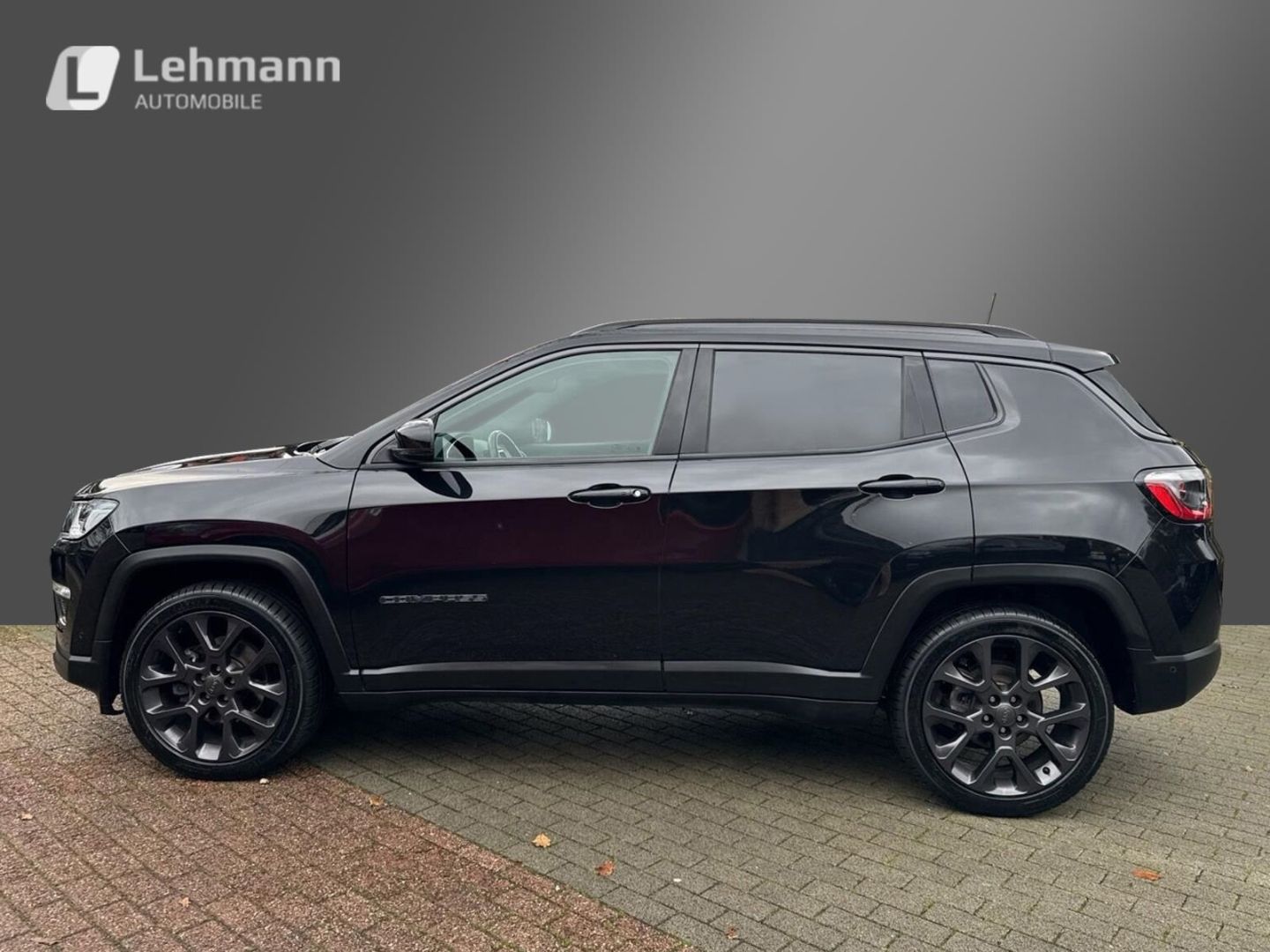 Fahrzeugabbildung Jeep Compass S FWD 1.3 MultiAir -Leder - Panoramadach