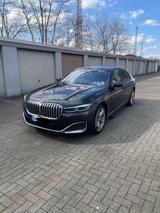 BMW 730d  Service Neu / Bremsen Neu - BMW 730 in Düsseldorf