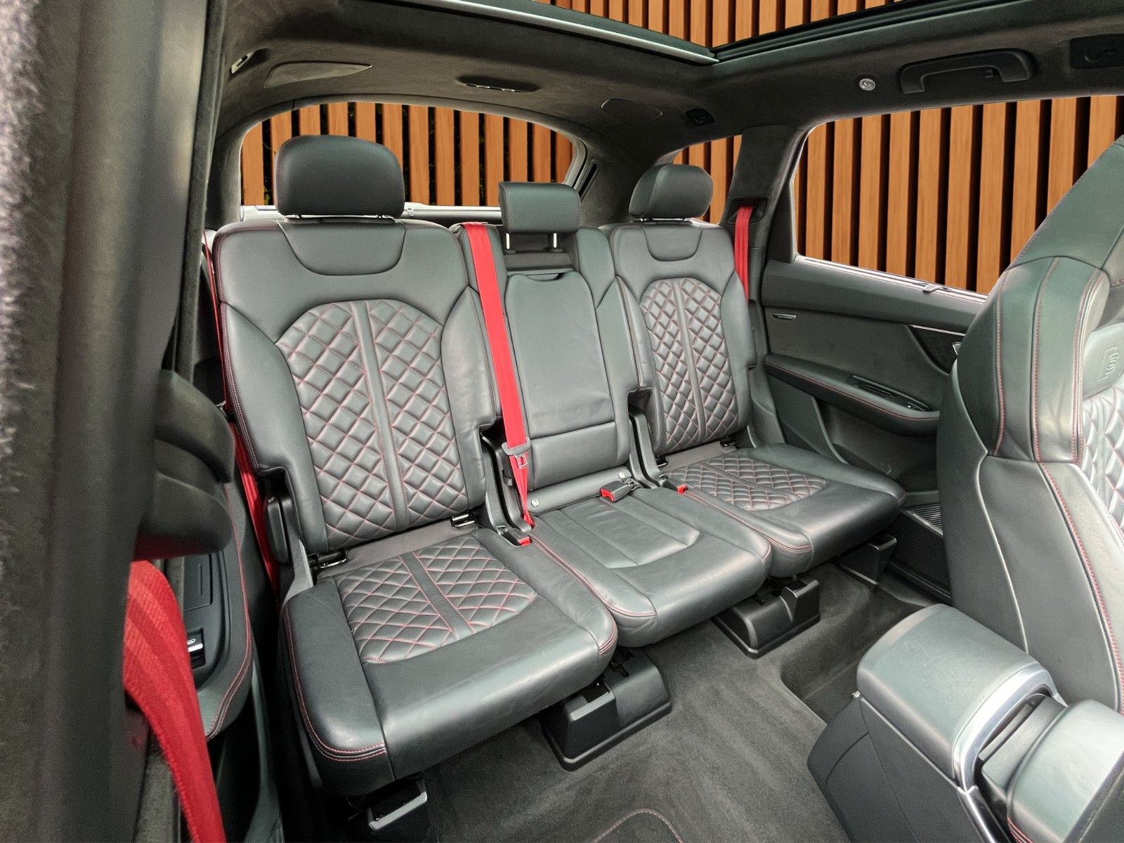 Fahrzeugabbildung Audi SQ7 4.0 TDI quattro*B&O*Pano*HuD*ViCo*LHZ*SHZ*