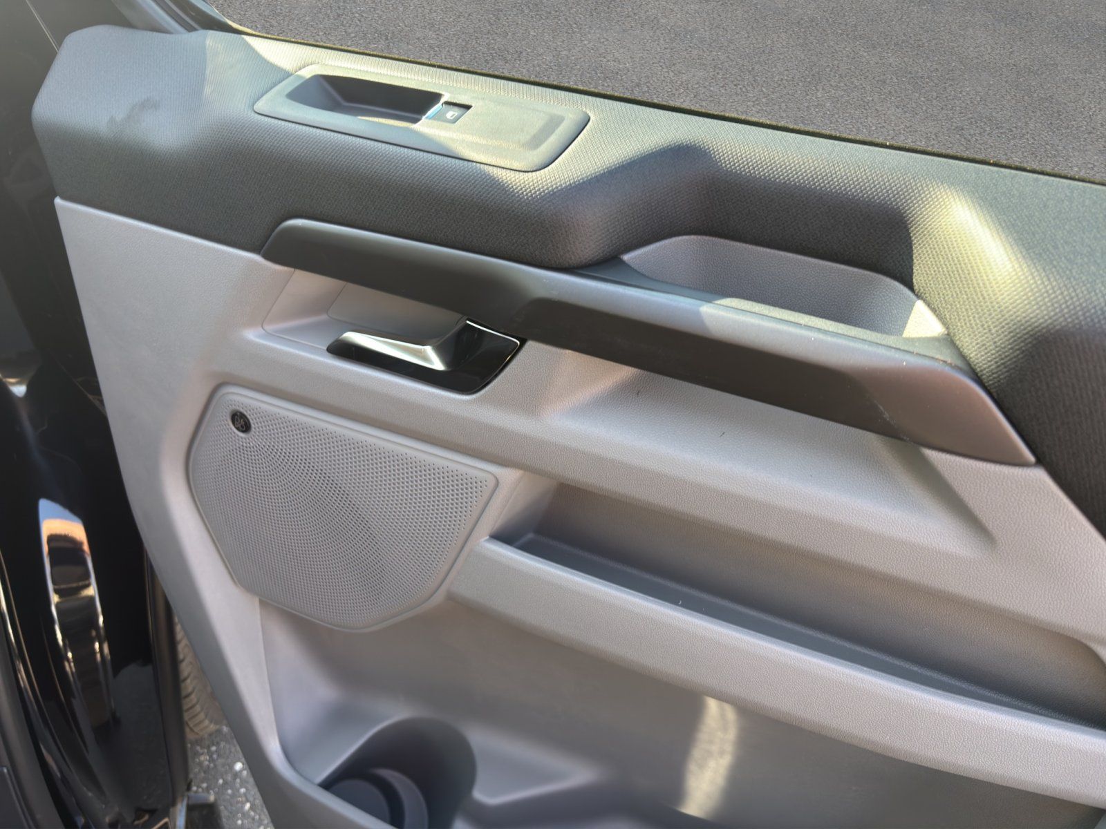 Fahrzeugabbildung Ford Tourneo Custom 2.0 Ecoblue 320 L1 Tourneo Titani