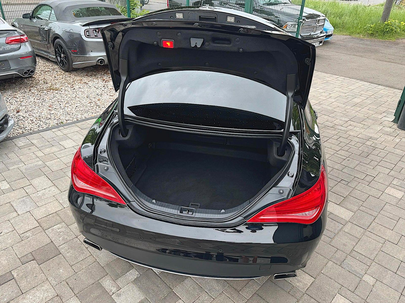 Fahrzeugabbildung Mercedes-Benz CLA 200 AMG Night-Paket *LED*Kamera*Navi*Memory*