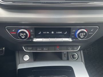 Audi Q5 50 3.0 TDI quattro advanced MATRIX STDHZG HUD