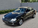 Mercedes-Benz CLK 270 CDI Coupe Euro 4 Leder 1. Hand Leder - Mercedes-Benz CLK 270 mit Diesel-Antrieb