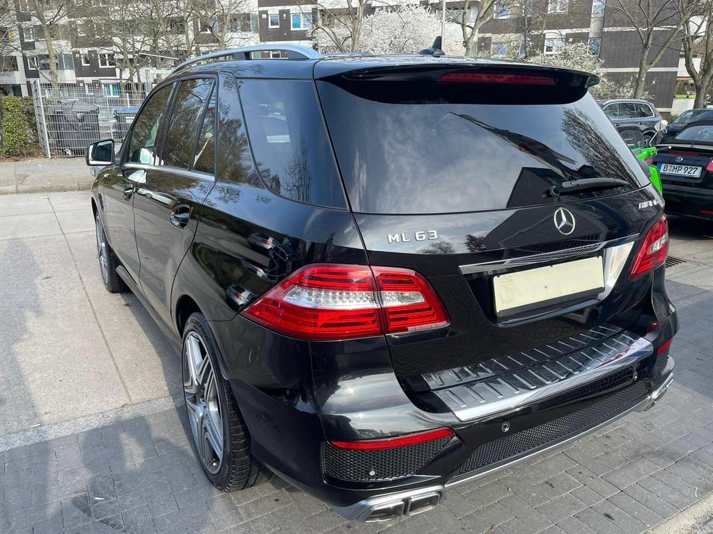 Mercedes-Benz ML 63 AMG