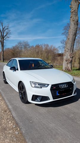 Audi S4 3.0 TFSI tiptronic quattro -