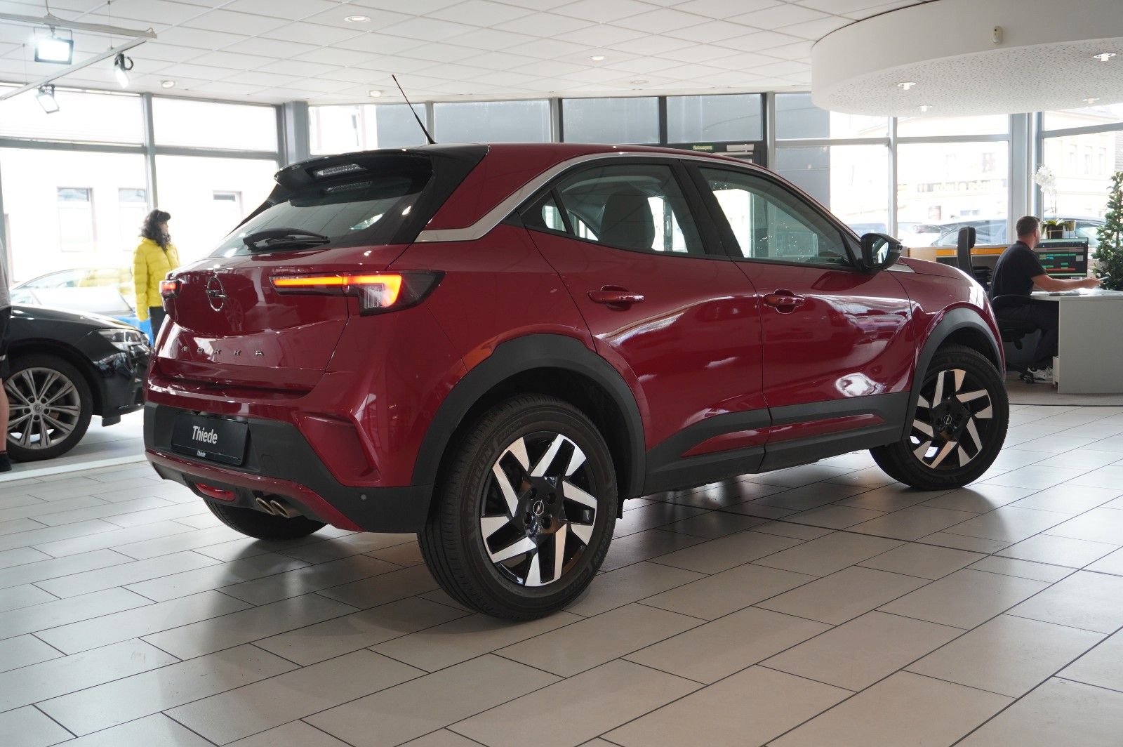 Fahrzeugabbildung Opel Mokka 1.2T ELEGANCE NAVI/LED/KAMERA/SH/SPORT/DAB