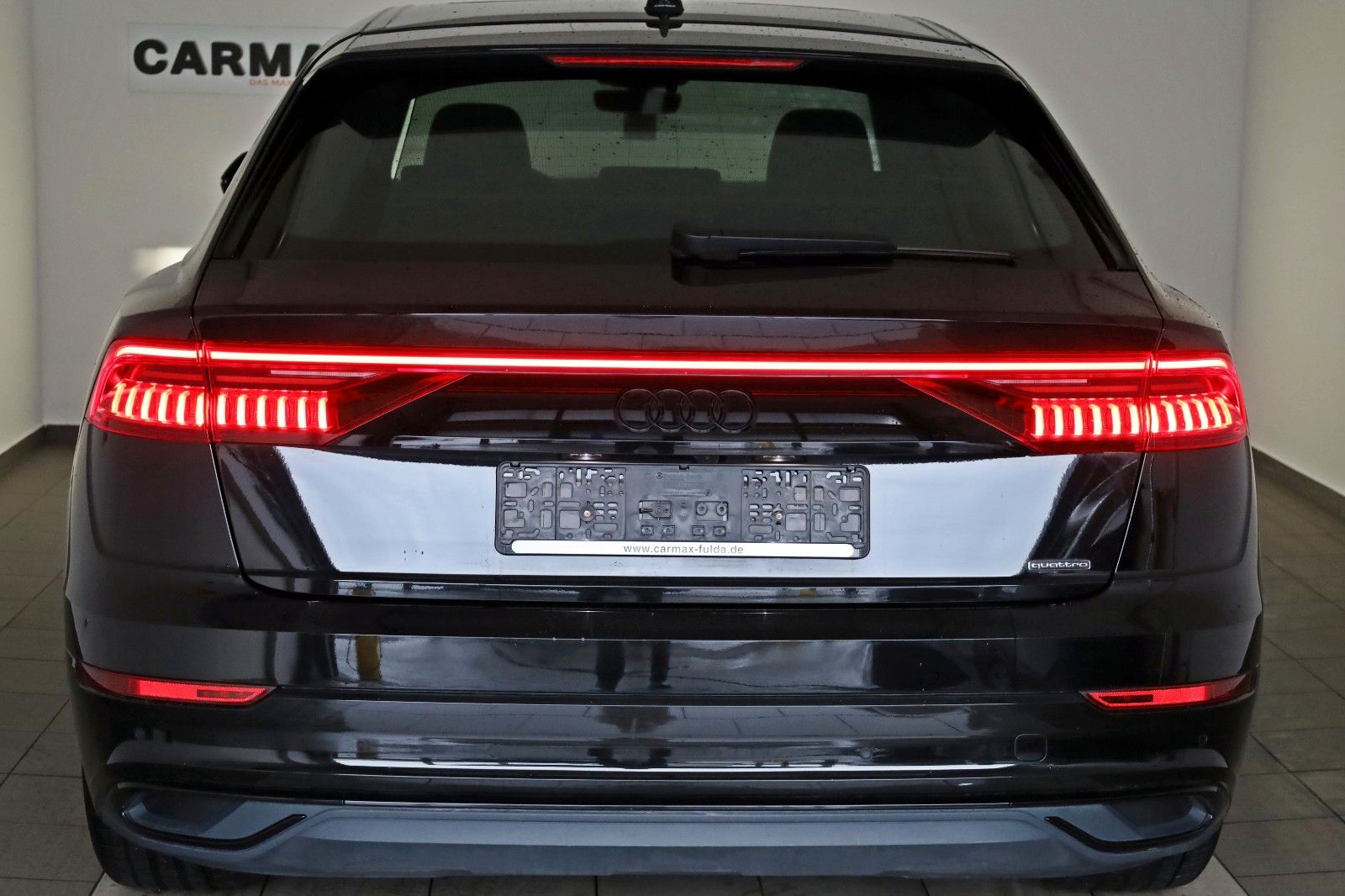 Fahrzeugabbildung Audi Q8 55 TFSI quattro, Navi,SH,Kamera,Panorama,B&O