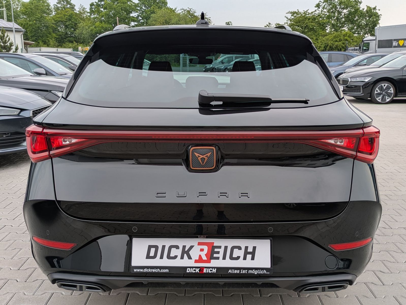 Fahrzeugabbildung CUPRA Leon 1.5 eTSI DSG MATRIX-LED*ACC*AHK*KAMERA*18"