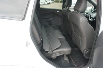 Ford Kuga - 12