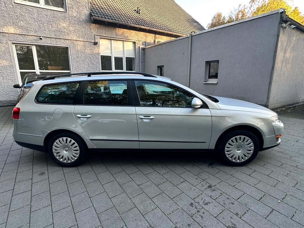 Volkswagen Passat 2010 — engine 1.390 cm³, 122 HP (90kW)