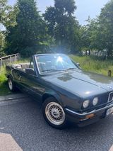 BMW 325i Cabrio Oldtimer, gepflegt aus Sammlerhand - BMW 325 aus 1986: 325i