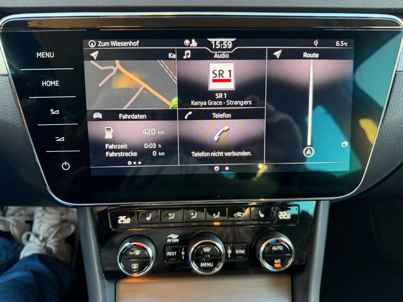 Fahrzeugabbildung SKODA Superb Combi Style SHZ Navi