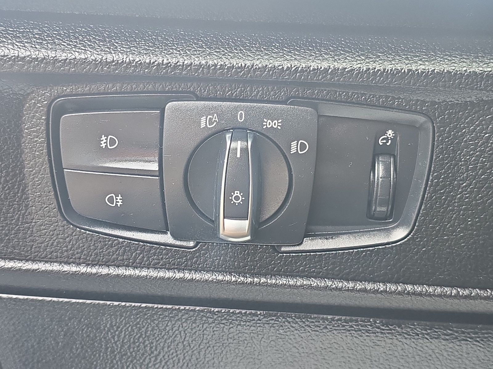 Fahrzeugabbildung BMW 118d M Sport Navi Leder Tempomat PDC