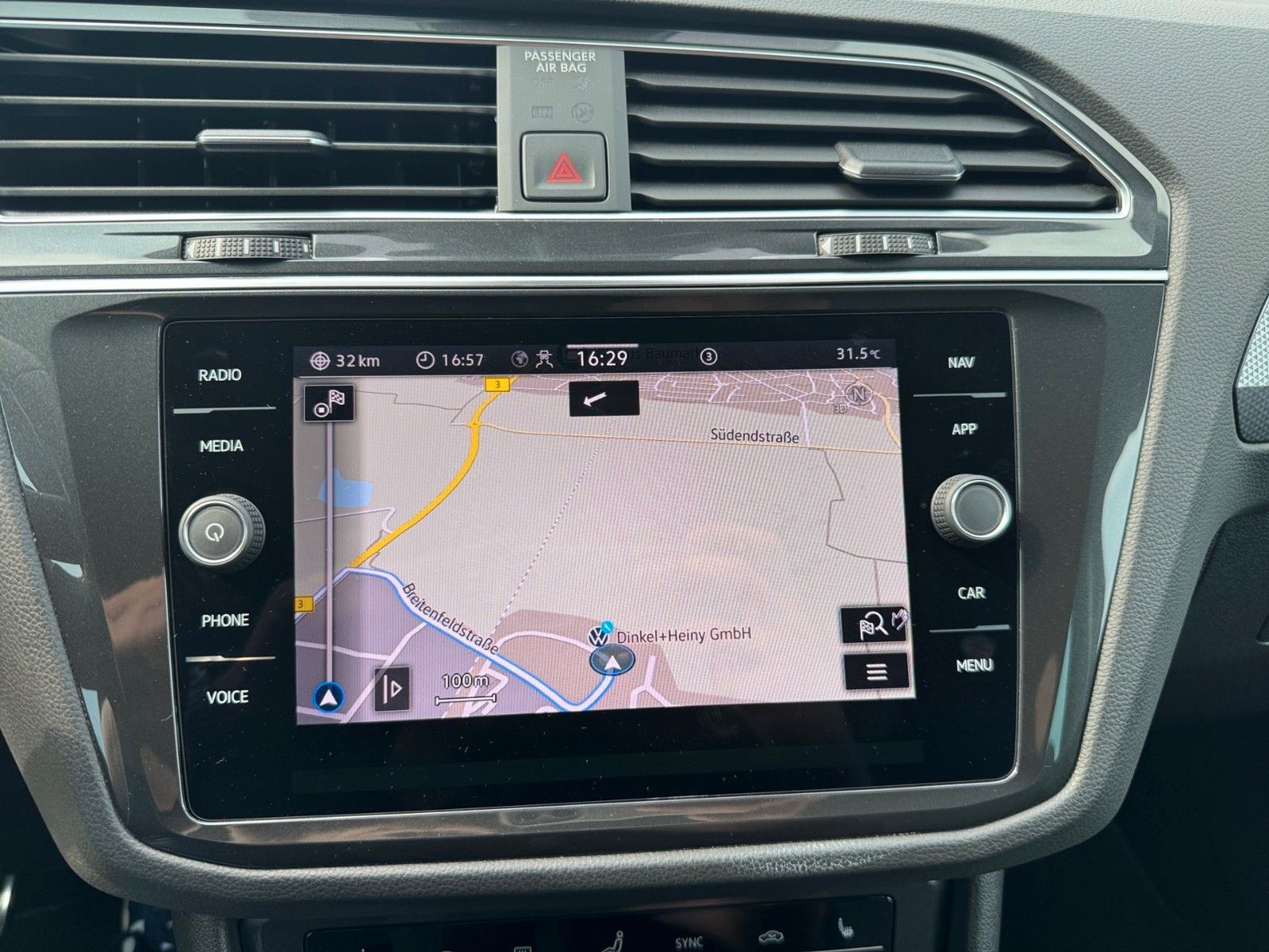 Fahrzeugabbildung Volkswagen Tiguan Life ACTIVE 1.5 TSI