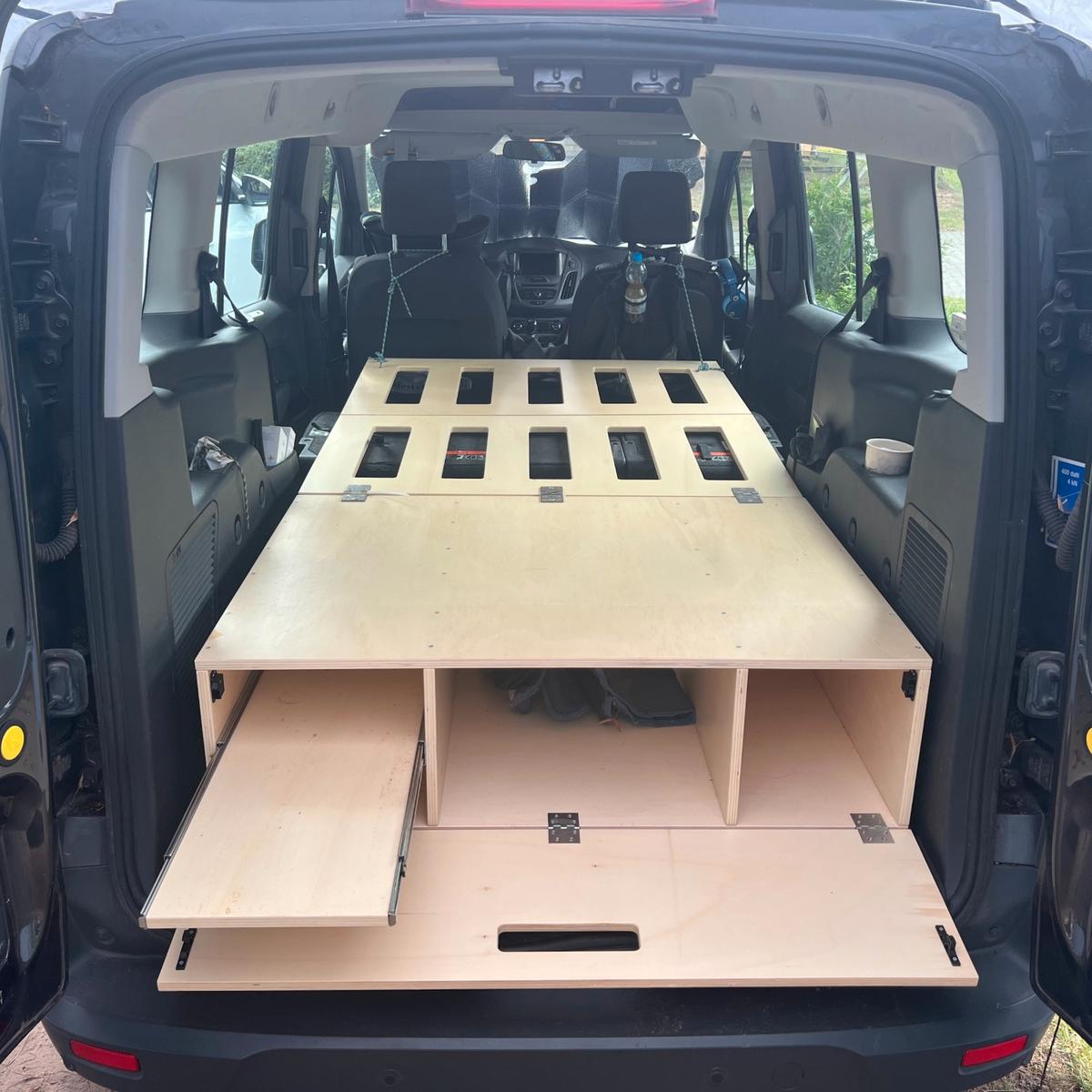 Ford Transit Connect L2 | Micro-Camper + Familie