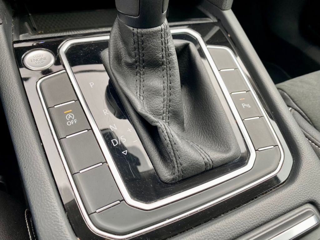 Fahrzeugabbildung Volkswagen Passat Variant 2.0 DSG Elegance AHK GZJR KAMERA