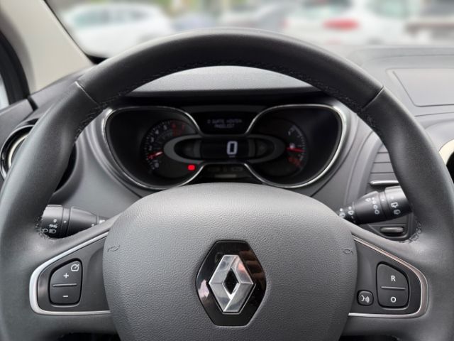 Fahrzeugabbildung Renault Captur Zen 0.9 TCe 90 +KLIMA+NAVI+RADIO+BT+SHZ+T