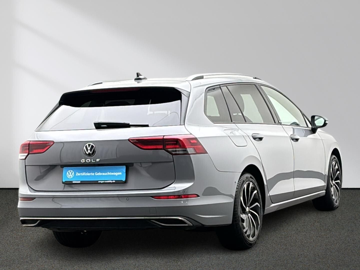 Volkswagen Golf VIII Variant Life 2.0 TDI CarPlay ACC AHK imagem 3