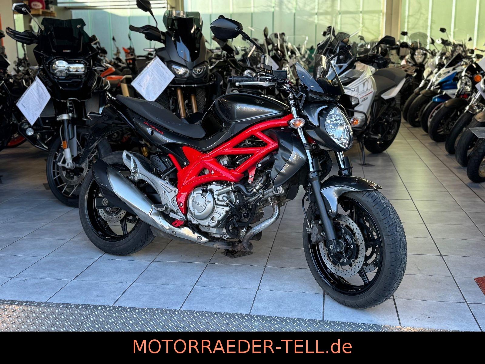 Suzuki Gladius 650 ABS / Bj.14 / 2.Hd / erst 29 tkm