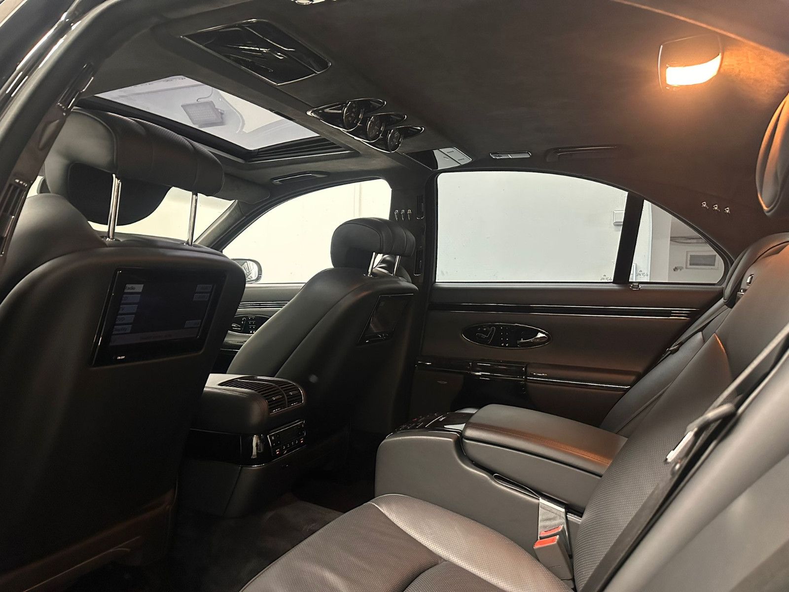 Fahrzeugabbildung Maybach 57 S  *Deutsches Fahrzeug*