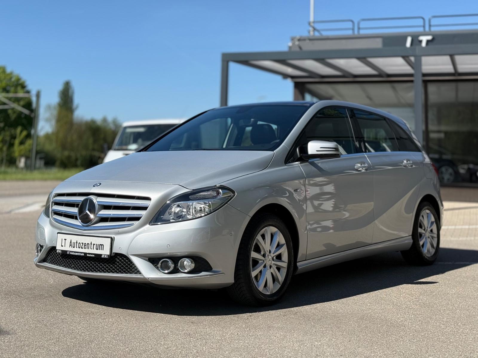 Mercedes-Benz B 200 Pano*KAMERA*PANO*VOLLEDER*DISTRONIC*2.HAND