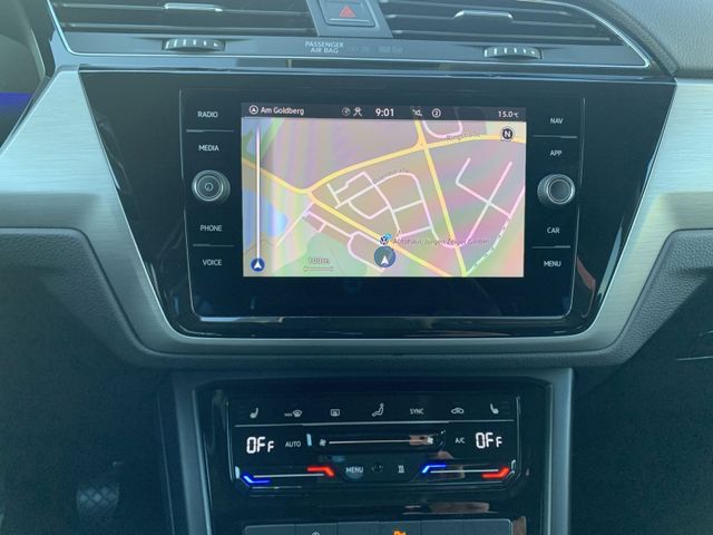 Touran 2.0 TDI COMFORTLINE 7 SITZE+KAMERA+PDC+AC