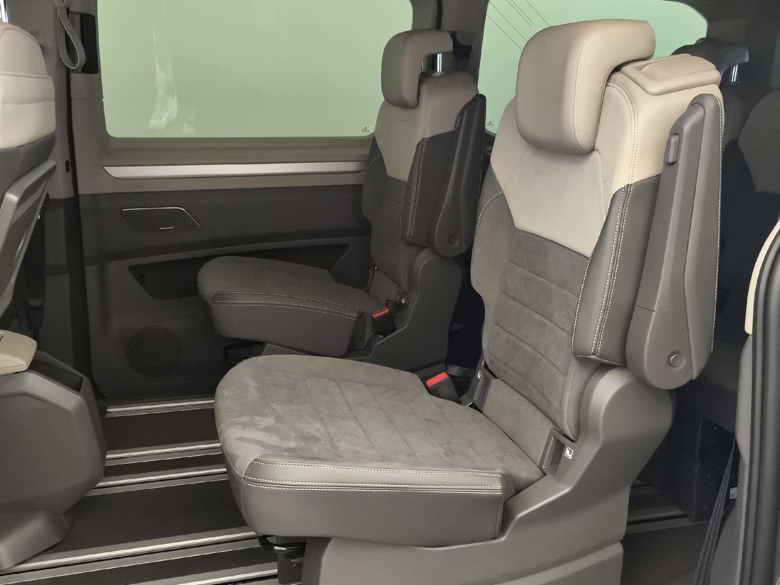 Volkswagen T7 Multivan - Bild 12