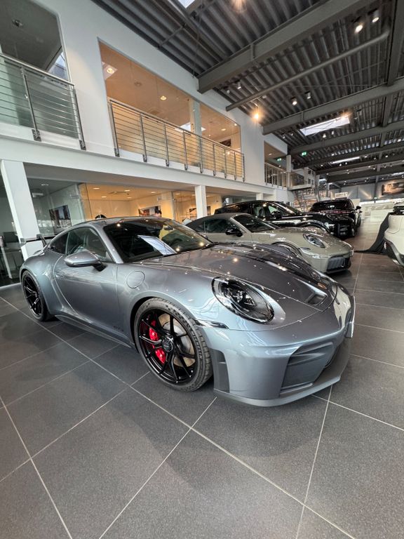 Image of Porsche 992