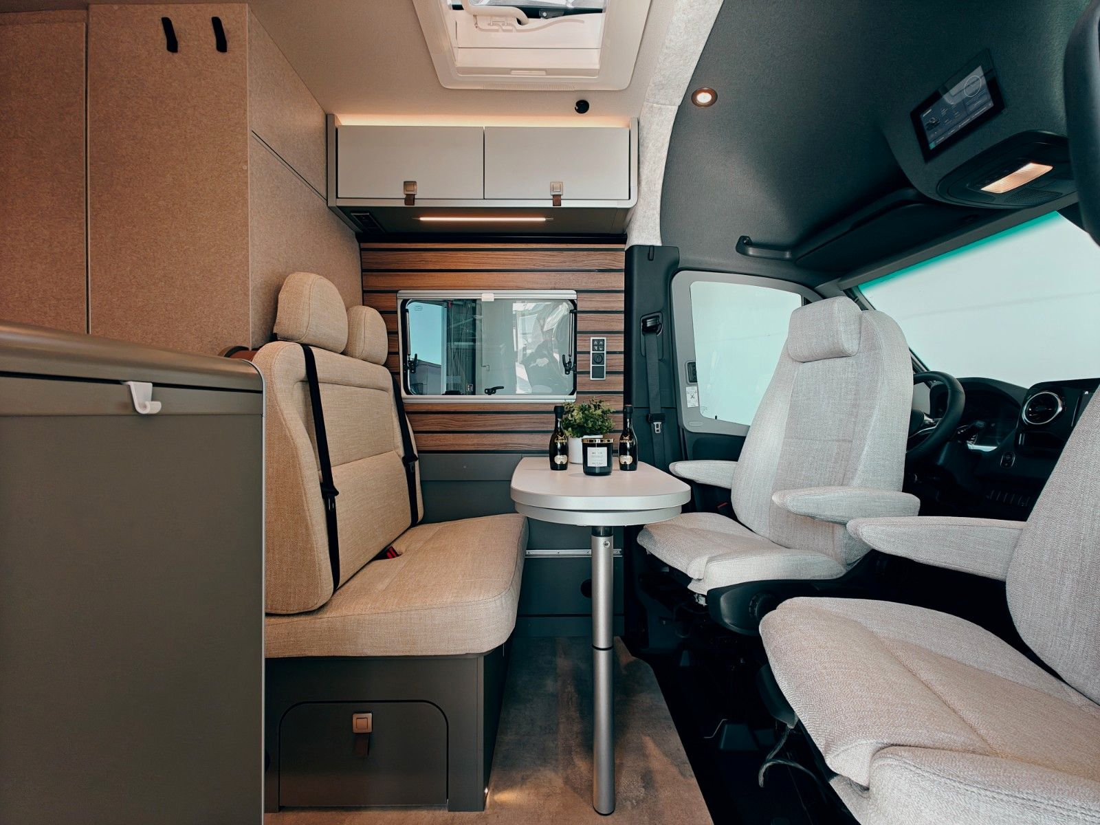 Fahrzeugabbildung HYMER / ERIBA / HYMERCAR GRAND CANYON S 4x4 MB 600 by palmo