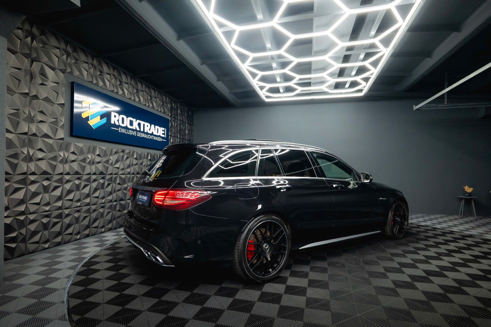 Fahrzeugabbildung Mercedes-Benz C 63 S T AMG Performance *Pano*Burmester*LED*