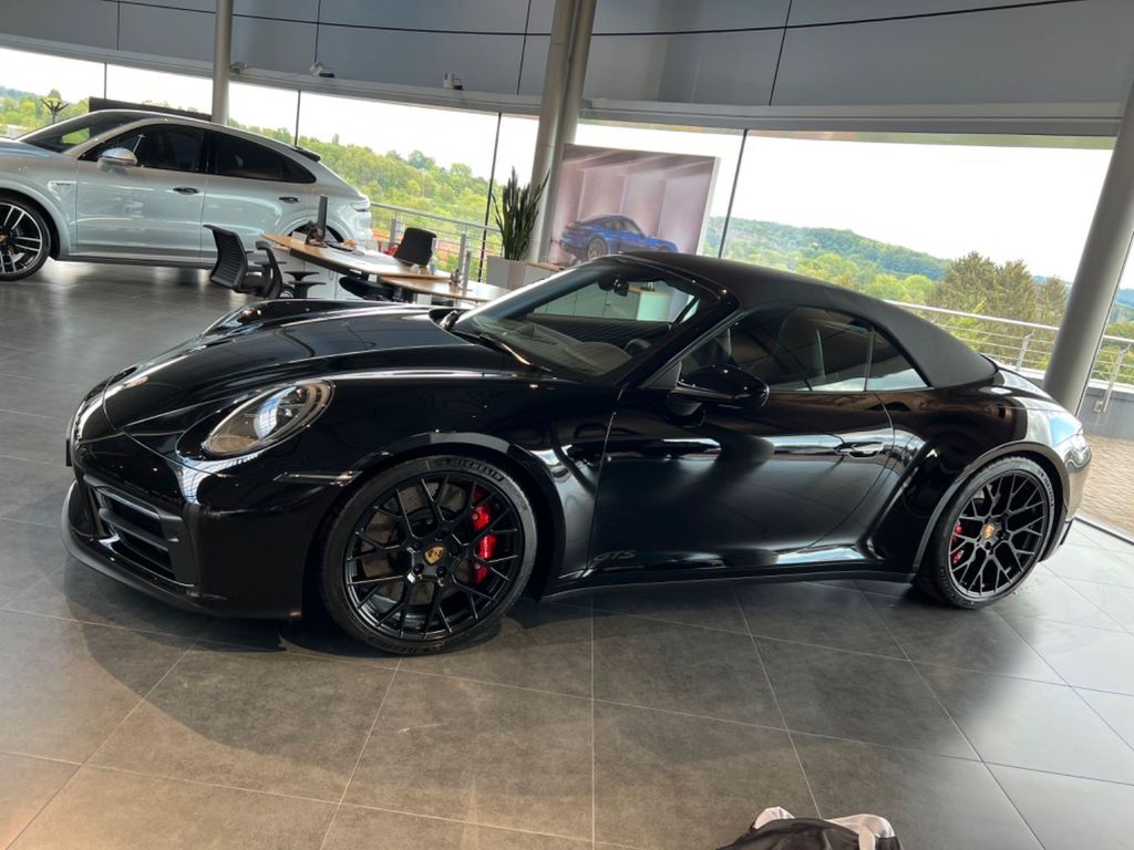 Image of Porsche 992