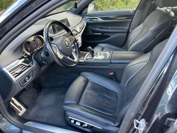 BMW 730 - 11