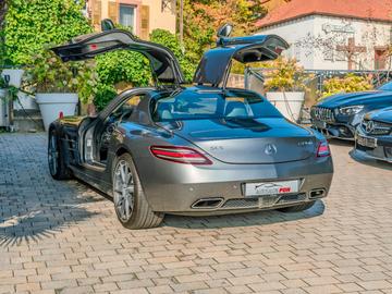 صورة مصغرة 18 لـ 2012 Mercedes-BENZ SLS AMG