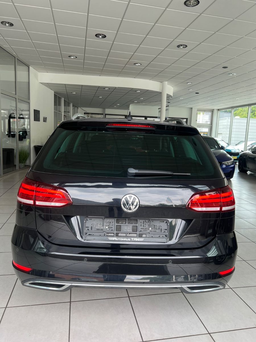 Fahrzeugabbildung Volkswagen Golf VII Variant Highline*Automatik