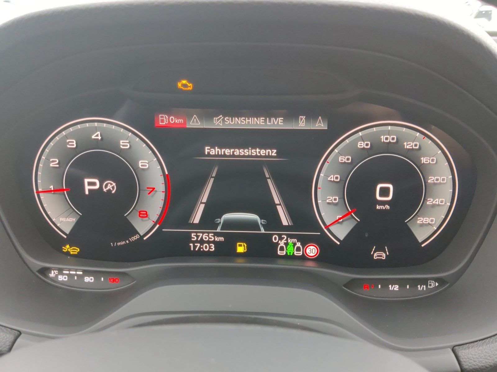 Fahrzeugabbildung Audi Q2 advanced 35 TFSI AHK,Kamera,LED,Navi,PDC,SHZ