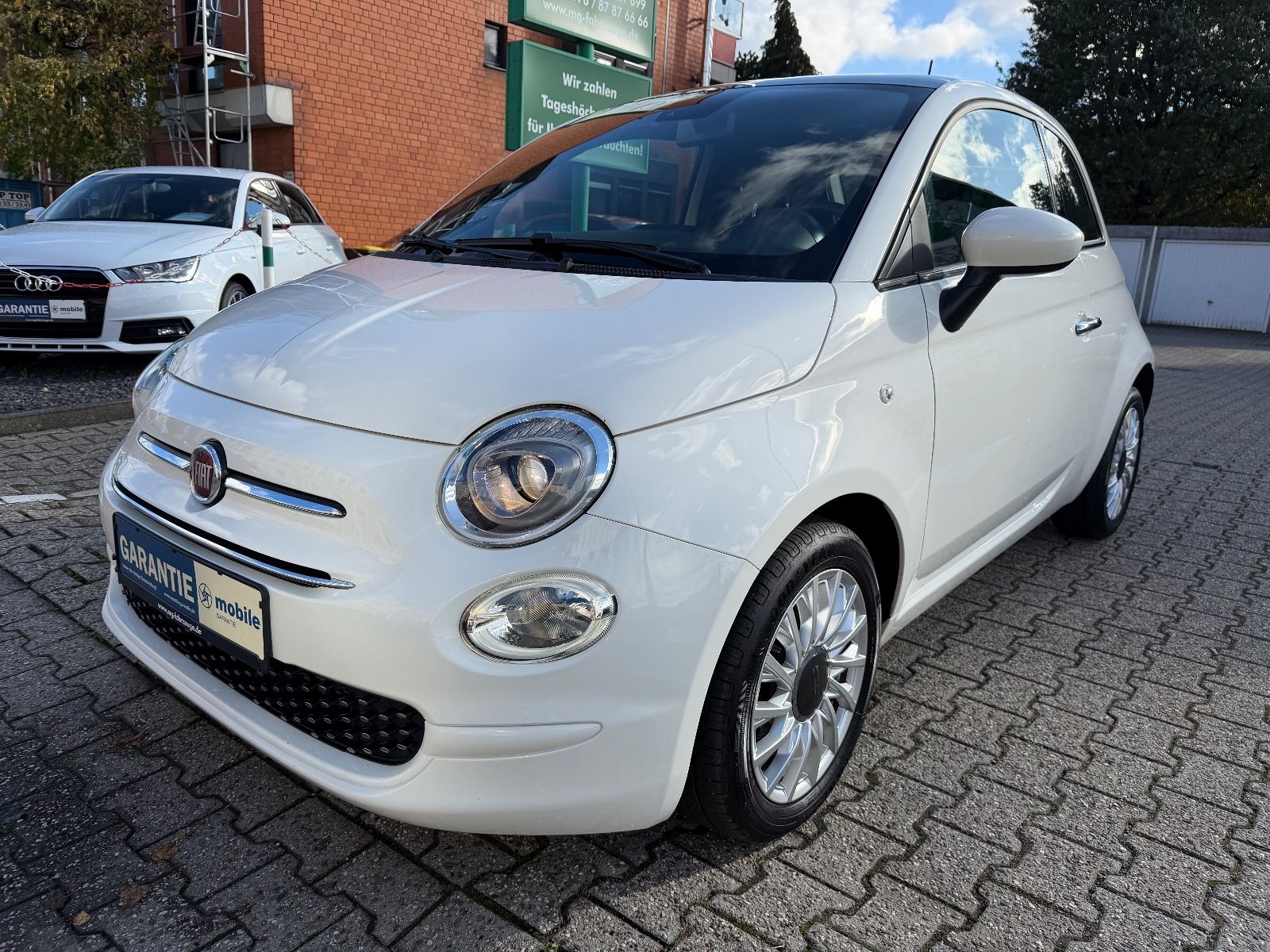 Fahrzeugabbildung Fiat 500 Lounge 1-HAND TEMPOMAT NAVI PDC