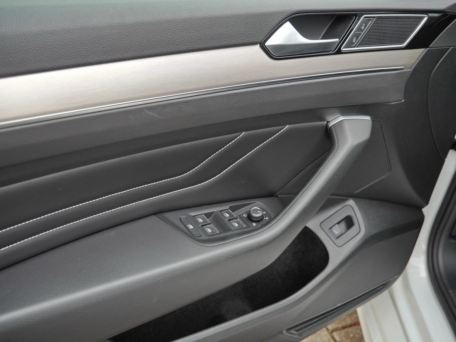 Volkswagen Passat Variant - Bild 21