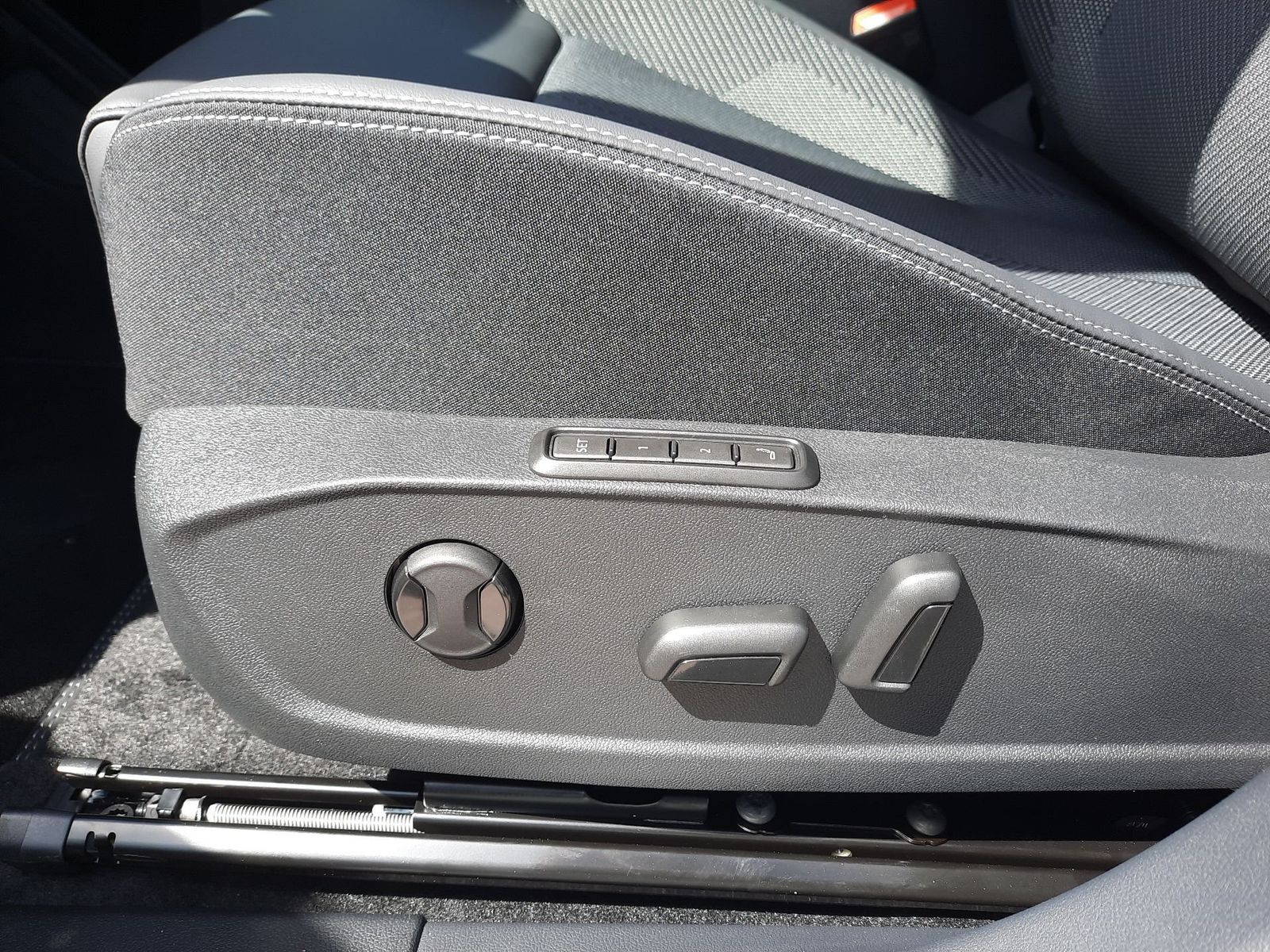 Ford Explorer - Bild 29