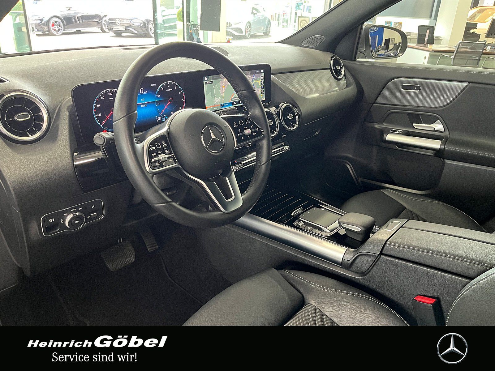 Fahrzeugabbildung Mercedes-Benz GLA 180 PROGRESSIVE+KAMERA+LED+AHK+CARPLAY+NAVI