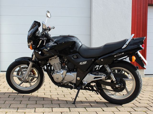 Honda CB 500 PC32 - 10015 km - schwarz - gepflegter Zu