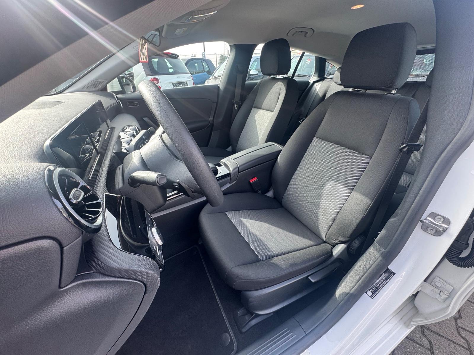 Mercedes-Benz CLA Shooting Brake 200 d LED ALU ́S 1 HAND, миниатюра 8