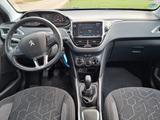 Peugeot 2008 Active PureTech 82 Active - Peugeot 2008 von privat