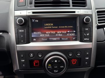 Toyota Verso Executive 1.8 °7-Sitzer°RFK°AAC°SHZ°NSW°