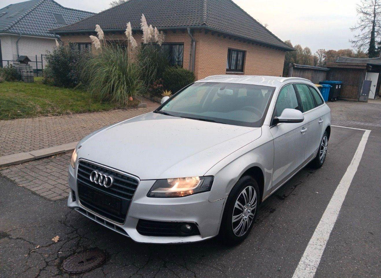 Audi A4 2008 — rear view