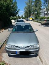 Renault Renoult Megane 1.4 Benziner Baujahr 1998 8... - Renault aus 1998