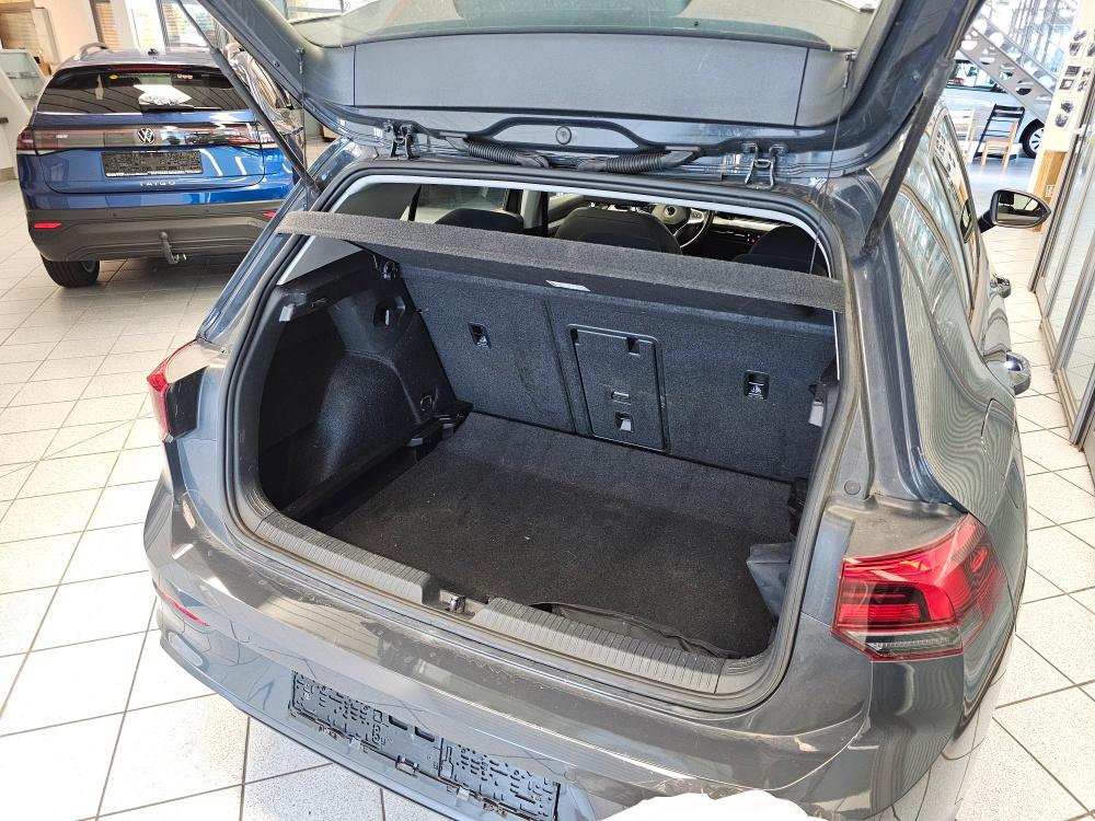 Volkswagen Golf Life LED,Navi,PDC,Kamera,Sitzheizung,App-C.