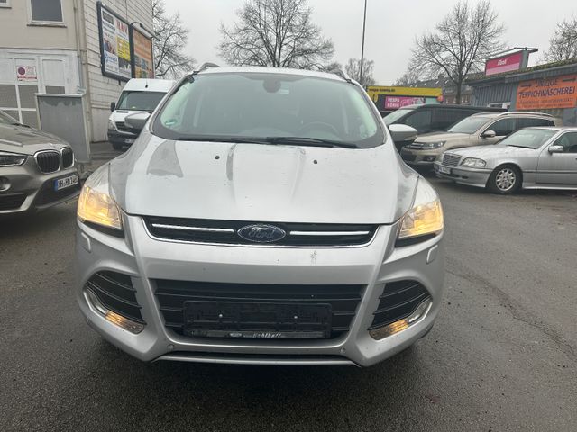 Ford Kuga Titanium 1,6 ECO Boost, 2x4 ,Rückfahrkamera