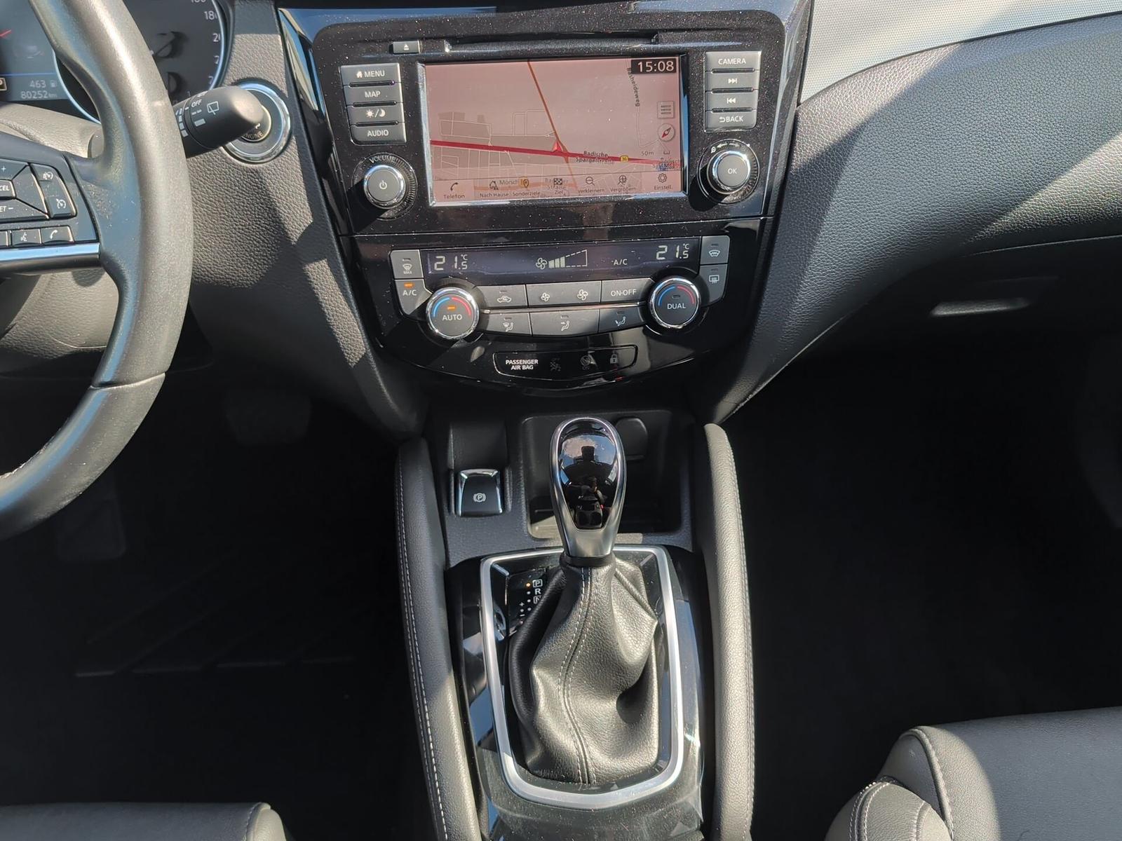 Nissan Qashqai dCi Xtronic tekna Pano+19Z+Navi+eSitz+36